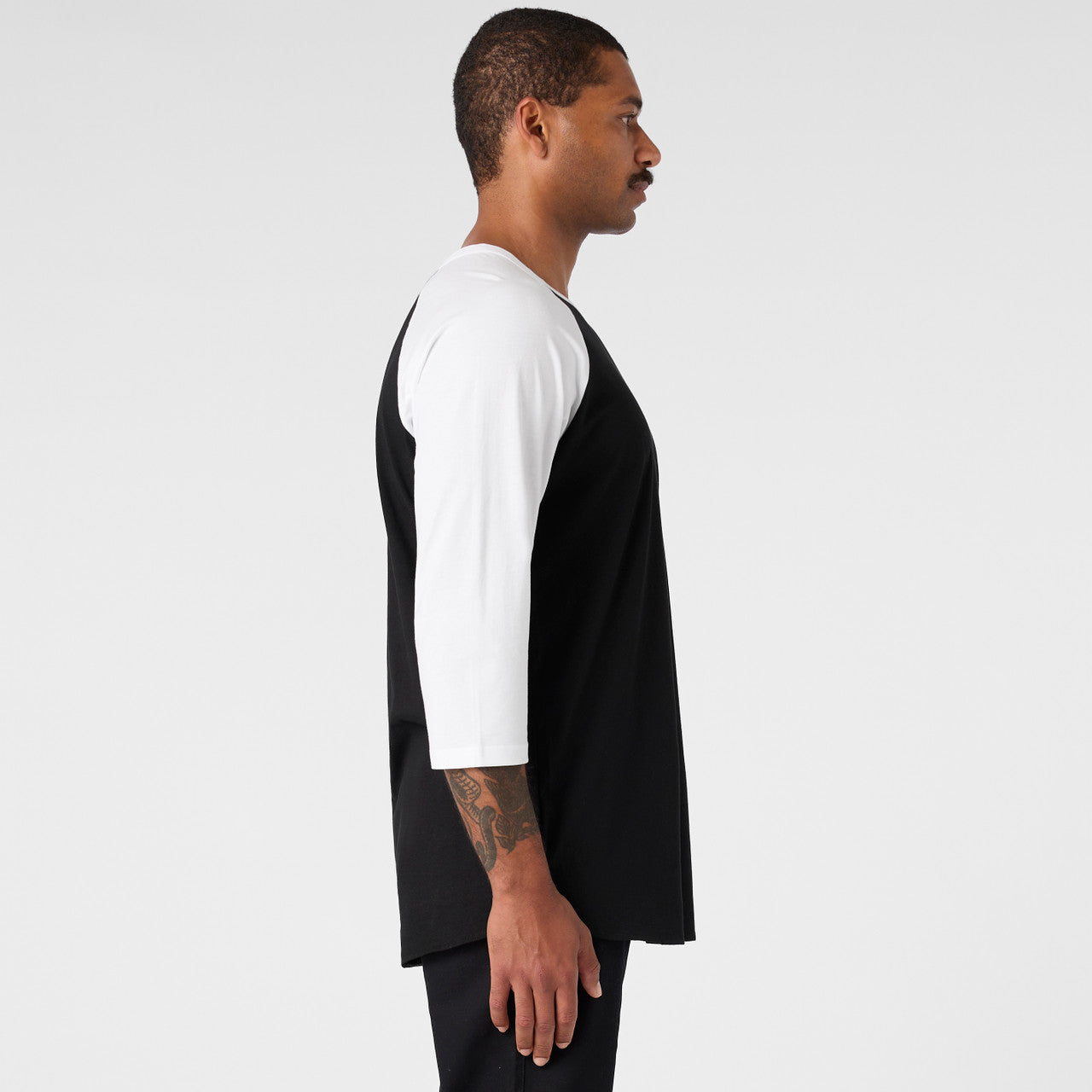 Raglan Tee – T-Shirt - SIDE